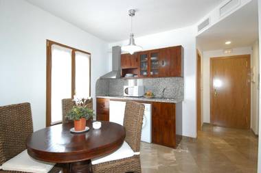 Apartamentos El Tranco del Mar