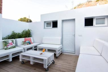 Chezmoihomes Duplex Penthouse with Swimming Pool