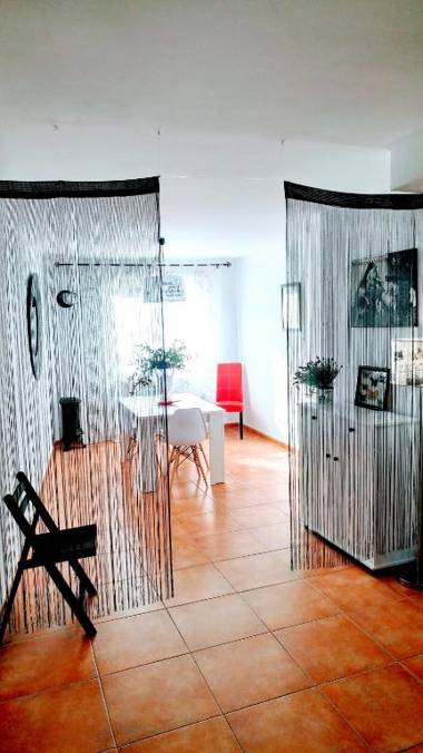 3 bedrooms house with city view enclosed garden and wifi at Almagro