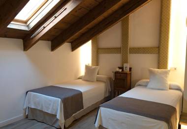 Les Monges Palace Boutique