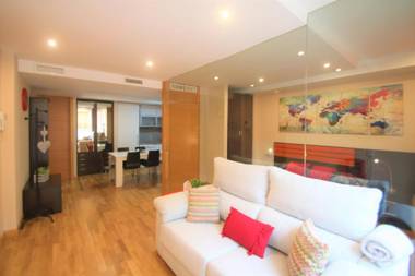 Modern CasaTuris Apartment with Castle Views A131