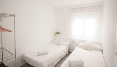 Apartamentos Mayor by Be Alicante