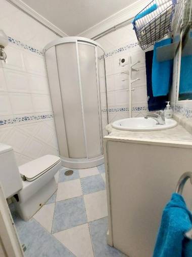 One bedroom appartement with sea view enclosed garden and wifi at Alacant 4 km away from the beach