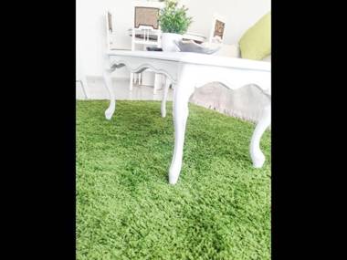 Lots of sunlight 3 bedroom Apartment with balcony Air Conditioning sys3yr