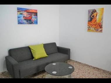 Exceptional Fully Refurbished with Stunning Bathroom 1 bed Apartment