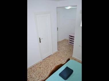 1 Bedroom Studio Apartment Nice and Modern ideal for the beach and city centre