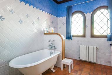 Cubo's Villa Los Azabaches