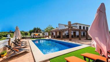 Hacienda Los Remedios Alhaurin el Grande by Ruralidays