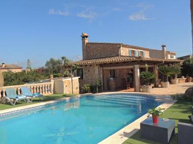 Encantadora villa con piscina cerca de Algaida