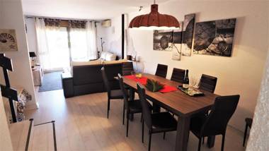 Claire Seaview & Beach-apartment