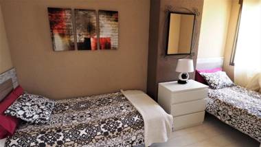 Claire Seaview & Beach-apartment