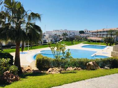 Apartamentos Jardines del Puerto Altamar