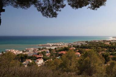 ADOSADO CON VISTAS EXCLUSIVAS Albert Villas