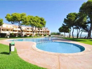 2 bedrooms appartement at Alcanar 100 m away from the beach with shared pool terrace and wifi
