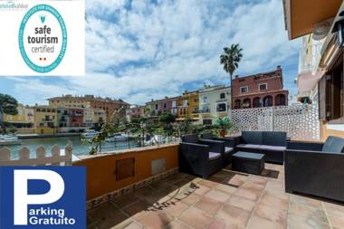 Travel Habitat Casa con embarcadero.