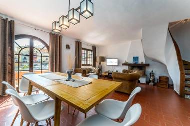 Travel Habitat Casa con embarcadero.