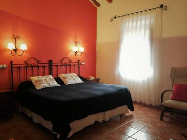 Caserón De La Fuente