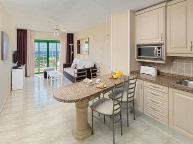 Regency Torviscas Apartments and Suites