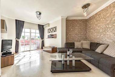 Apartment in area Del Duque with spacious terrace