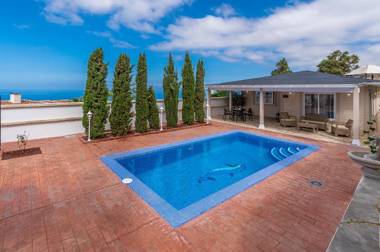 VILLA KARLA