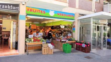 Bianca Seaview & Beach Apartment