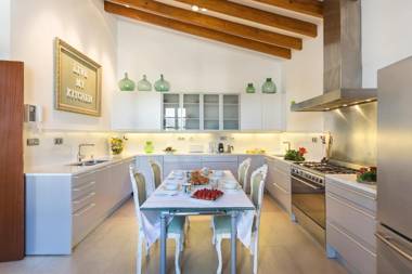 Majestic Holiday Estate in Calvia
