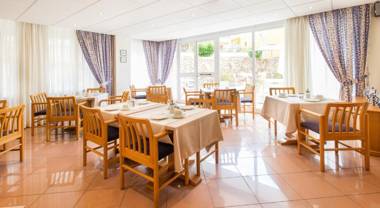 Hostal Residencia Sutimar