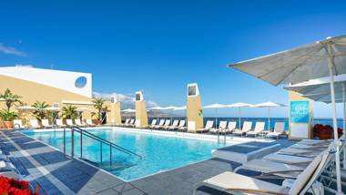 BULL Reina Isabel & SPA