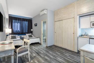 Apartamentos Colón Playa