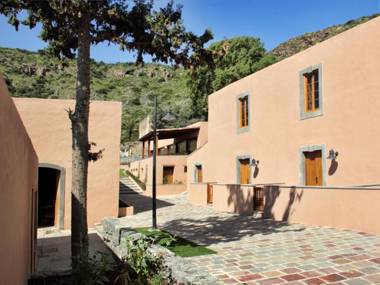 Hotel Rural El Mondalón