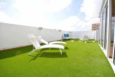 Céntrico Ático 2 dormitorios Gran Solárium privado