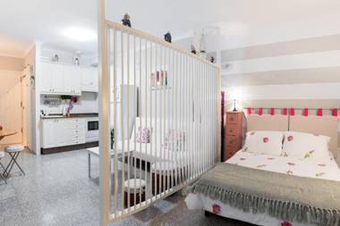 CANTERAS LOFT 10 STEPS TO THE BEACH