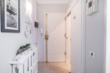 CANTERAS LOFT 10 STEPS TO THE BEACH