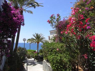 Ocean view apartments Las Flores I