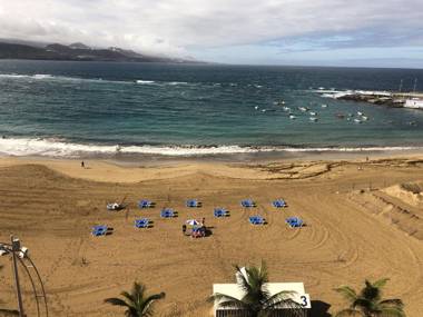 Awesome 3BR beachfront terrace By CanariasGetaway