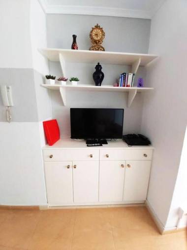 One bedroom appartement at Las Palmas de Gran Canaria 30 m away from the beach with wifi