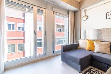 Flatguest Industrial Loft by Marina Suites - SCOOTERS - WIFI