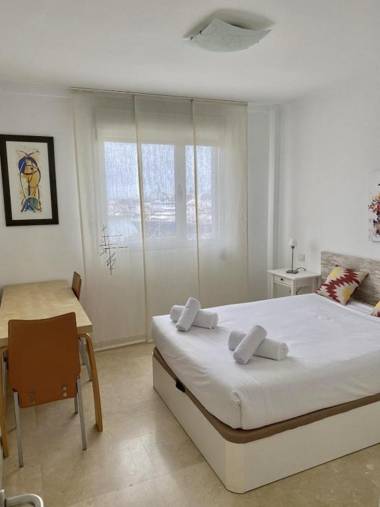 Apartment next to Las Canteras with FREE Parking