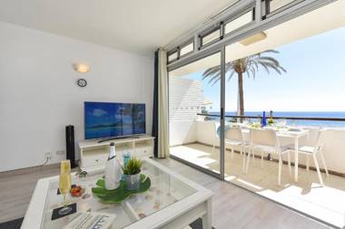 Beach View 12 by VillaGranCanaria