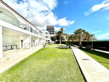 Apartamento 2B con acceso directo en Playa Las Burras