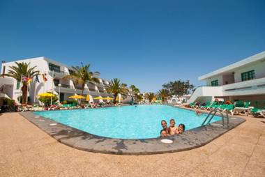 Apartamentos La Peñita