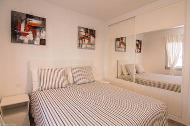 Los Gracioseros BUNGALOW 2