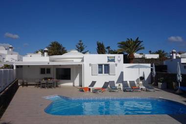 Villa Aphrodite and Villa Apollo 4 bedroom