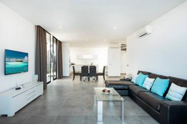 Villa Berniente - Modern 3 Bedroom Villa - Great Sea Views - Perfect for Families