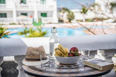 Casa Anemona with terrace shared pool sea views and free wifi