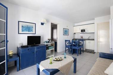 Apartamento con vista piscina