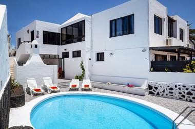 Villa Anjharad by Villa Plus