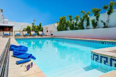 Villa Ana Maria by Villa Plus