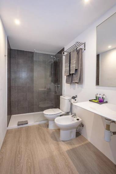 Apartamentos Hg Cristian Sur