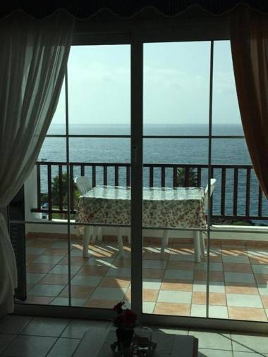 Apartamentos Rocas del Mar